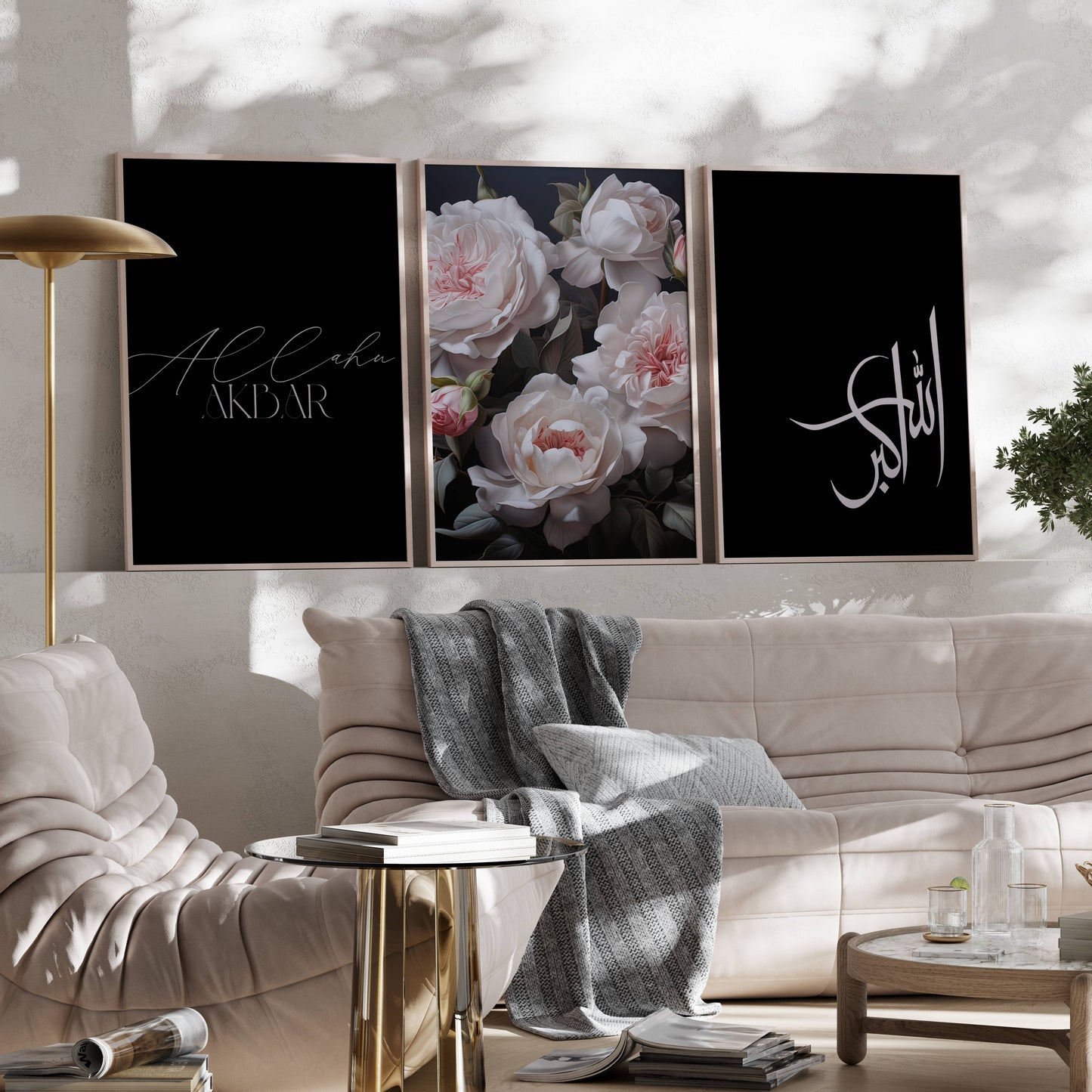 Schwarzes Allahu Akbar Posterset mit Blumen