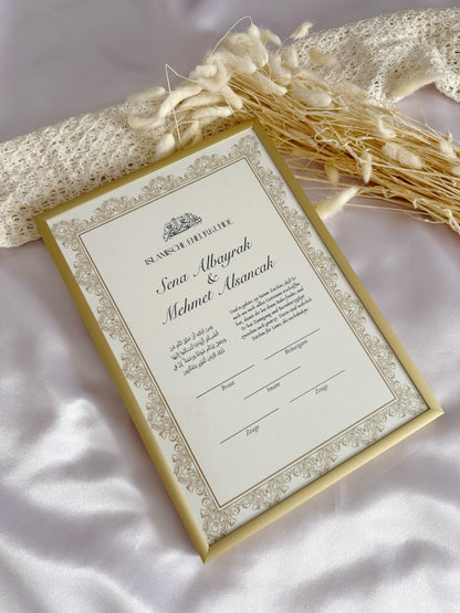Nikah Zertifikat mit goldenem Vintage Rahmen