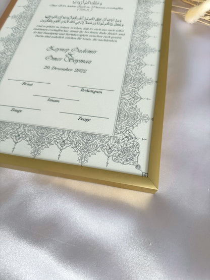 Nikah Zertifikat mit schwarzem Rahmen