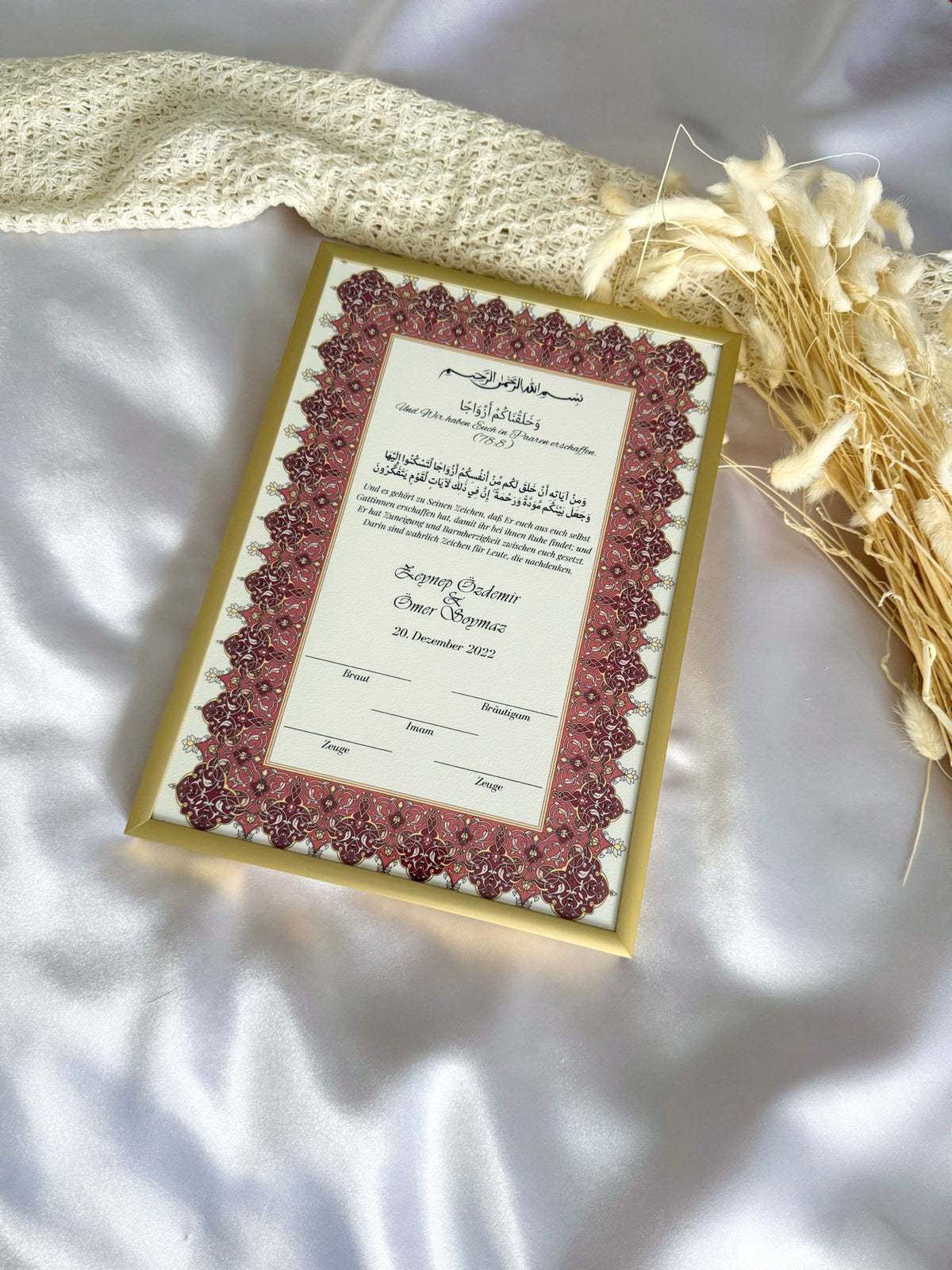 Nikah Zertifikat mit rotem Rahmen