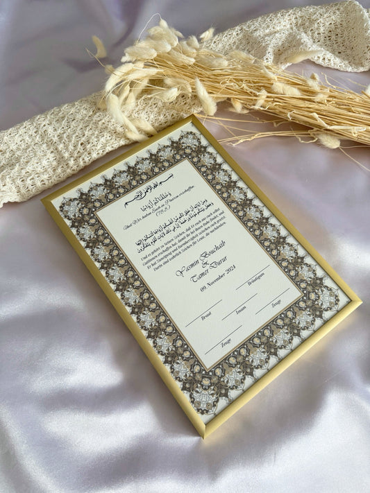 Nikah Zertifikat mit braunem Bogenrahmen